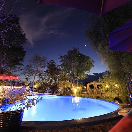Discovery Island Resort Coron Exterior foto
