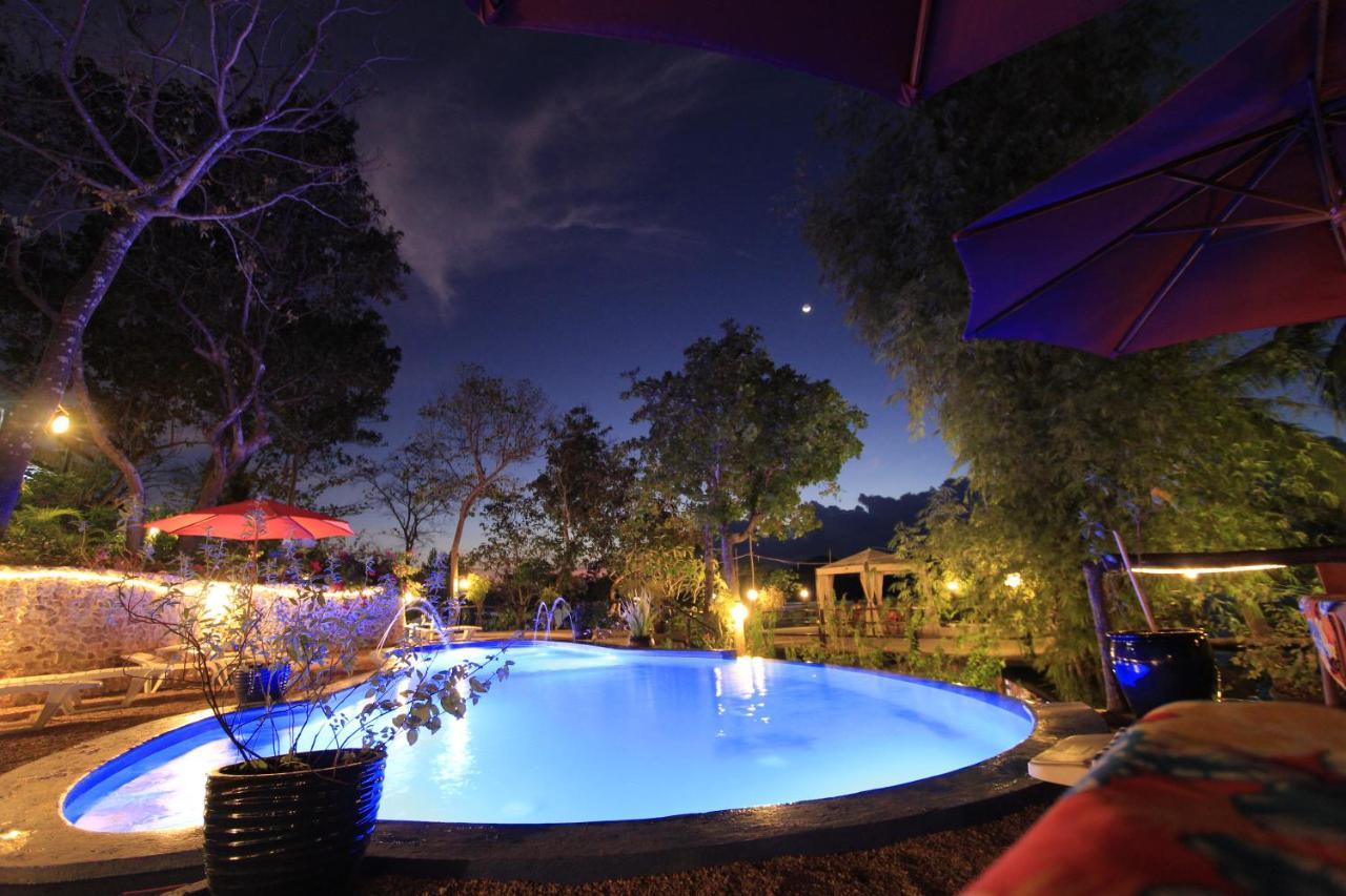 Discovery Island Resort Coron Exterior foto